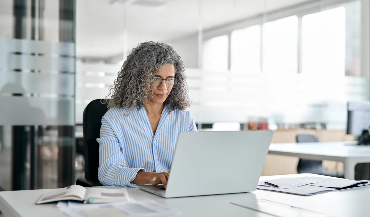 Business woman working laptop in office